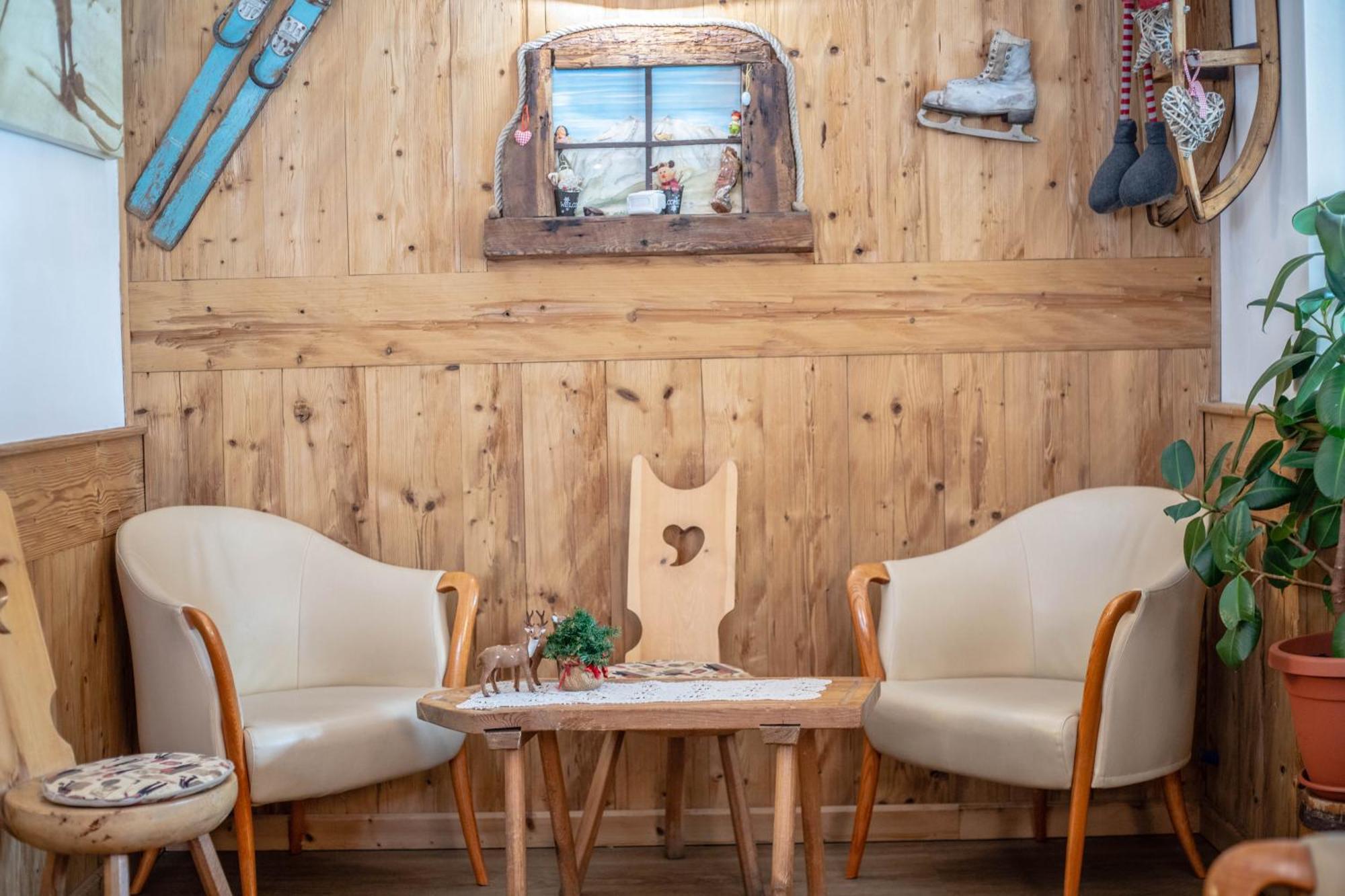 Albergo Punta Zerbion Champoluc Exterior photo