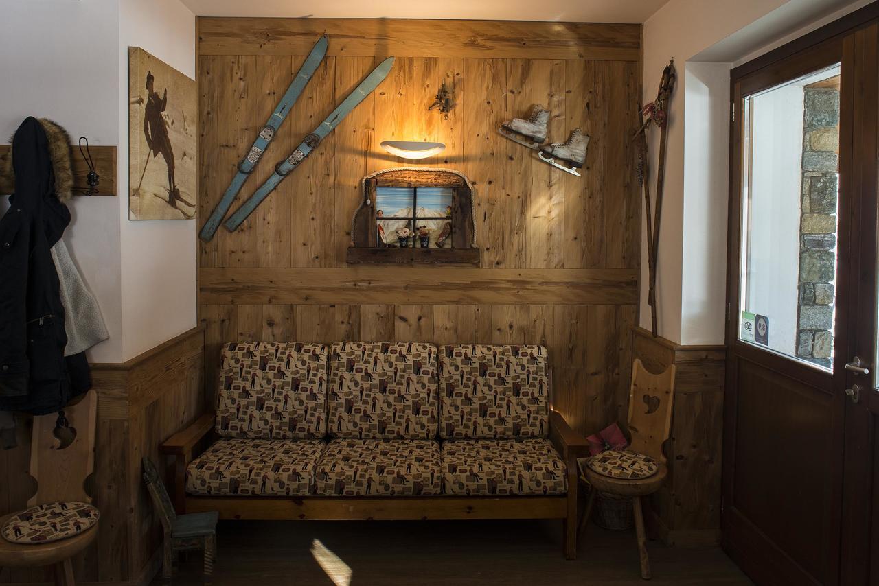 Albergo Punta Zerbion Champoluc Exterior photo